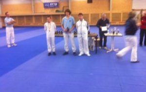 2 X 18 M CLUNY ET DES PROGRES NOTABLES